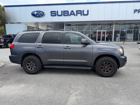 Used 2014 Toyota Sequoia SR5 RWD image 2