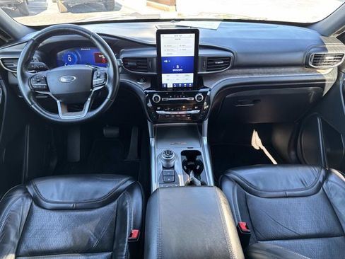 Used 2021 Ford Explorer Platinum w/ Equipment Group 601A image 26