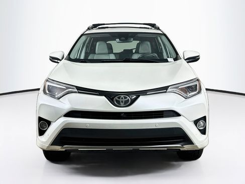 Used 2017 Toyota RAV4 Platinum FWD image 2
