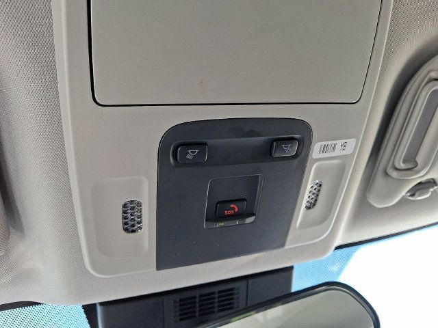 Used 2025 Toyota Camry LE FWD image 25