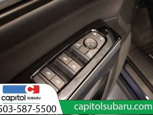 Used 2025 Nissan Pathfinder SL w/ SL Premium Package AWD/4WD image 12