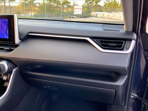 Used 2024 Toyota RAV4 XLE image 17