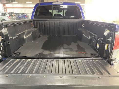 Certified 2023 Toyota Tacoma TRD Off-Road image 21