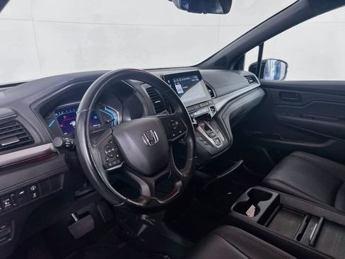Used 2024 Honda Odyssey Sport image 11
