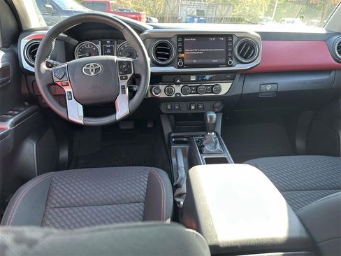Used 2023 Toyota Tacoma SR5 w/ Technology Package image 9