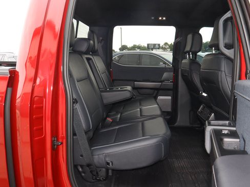 Used 2025 Ford F150 Lariat w/ Equipment Group 501A Mid AWD/4WD image 9