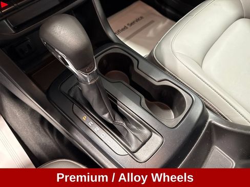 Used 2022 Chevrolet Colorado W/T w/ WT Convenience Package AWD/4WD image 17