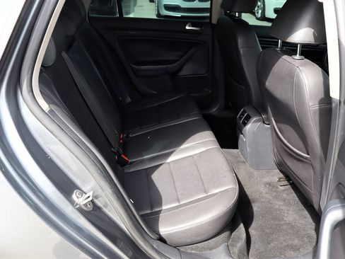 Used 2012 Volkswagen Jetta TDI FWD image 19