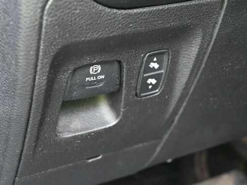 Used 2019 RAM 1500 Big Horn AWD/4WD image 18
