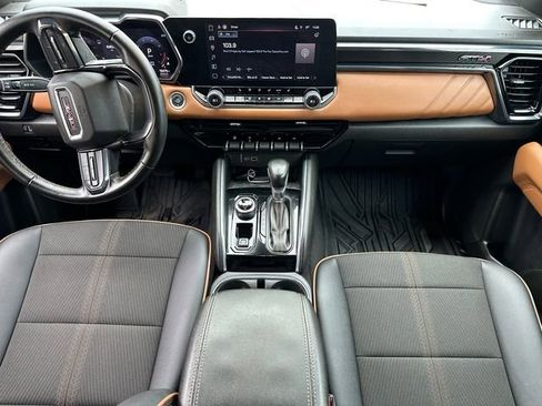 Used 2024 GMC Canyon AT4 image 18