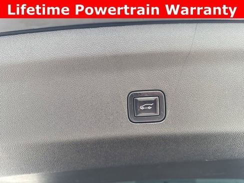Used 2022 GMC Yukon Denali AWD/4WD image 28