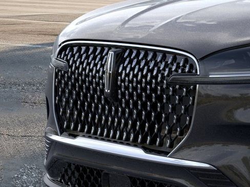 New 2026 Lincoln Aviator AWD image 17