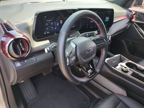 Used 2025 Chevrolet Equinox RS w/ Safety and Technology Package FWD image 7