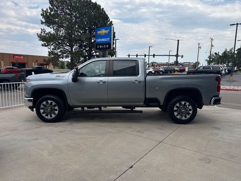 Used 2024 Chevrolet Silverado 2500 LT w/ All Star Edition AWD/4WD image 2