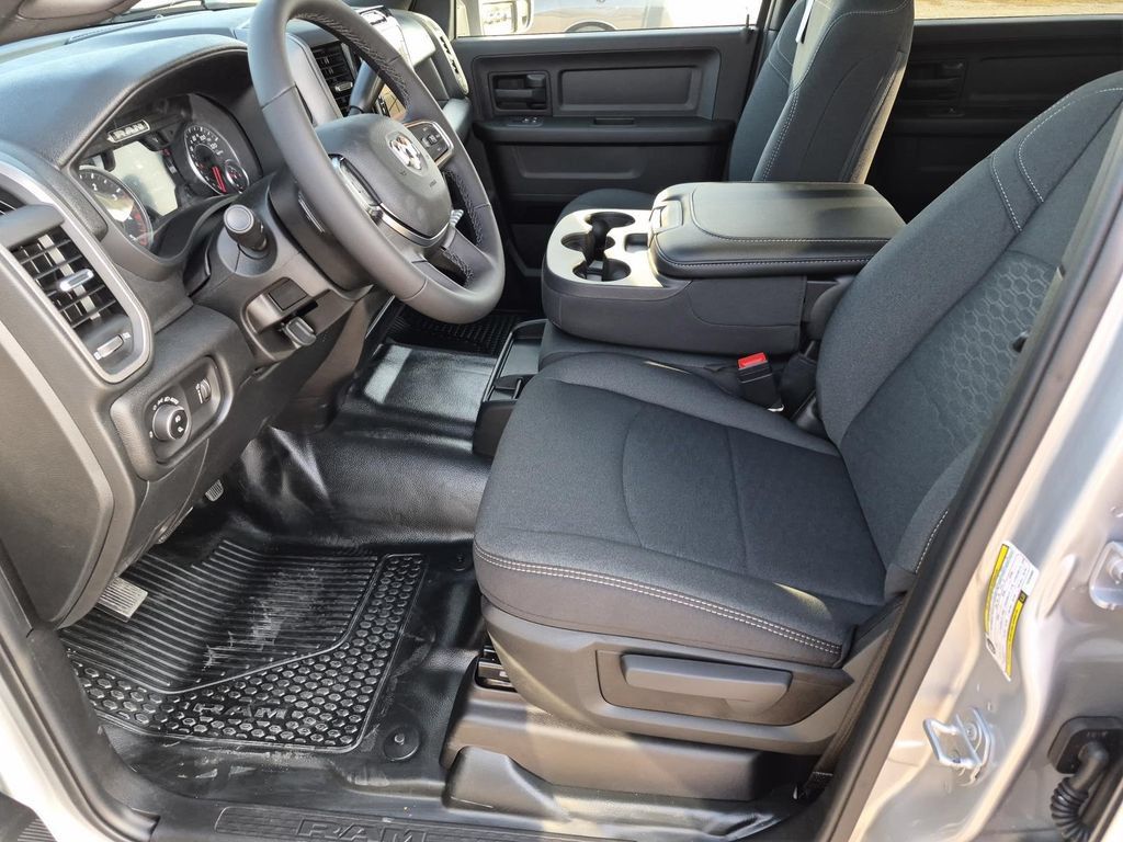 New 2026 RAM 3500 Tradesman AWD/4WD image 12