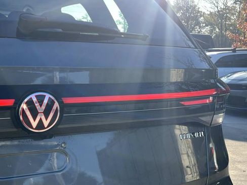 New 2026 Volkswagen Taos S image 5