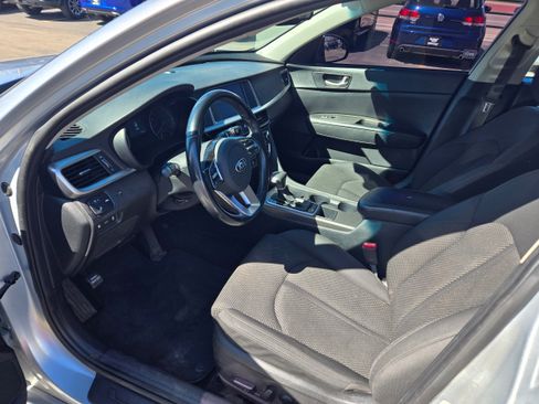 Used 2019 Kia Optima LX w/ LX Premium Package FWD image 3