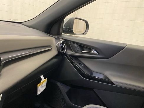 New 2026 Chevrolet Equinox LT w/ Convenience Package II image 22