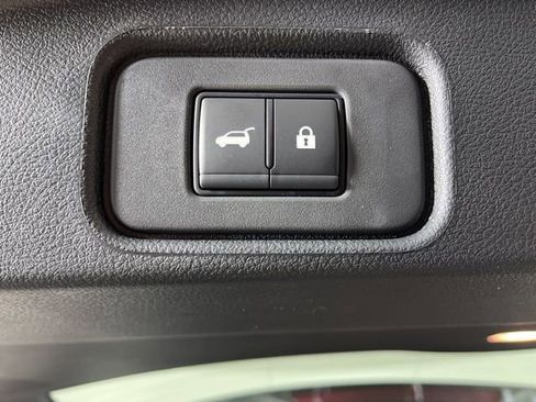 New 2026 Nissan Pathfinder Platinum image 51