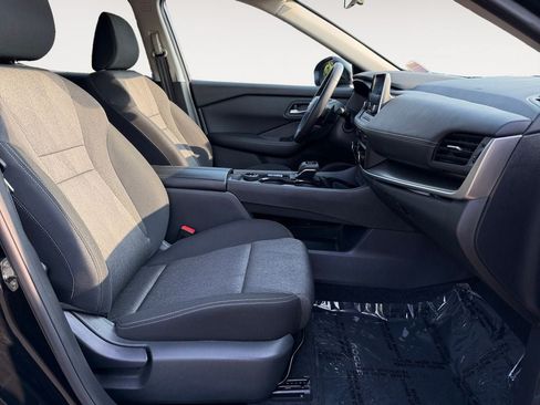 Used 2026 Nissan Rogue SV AWD/4WD image 24