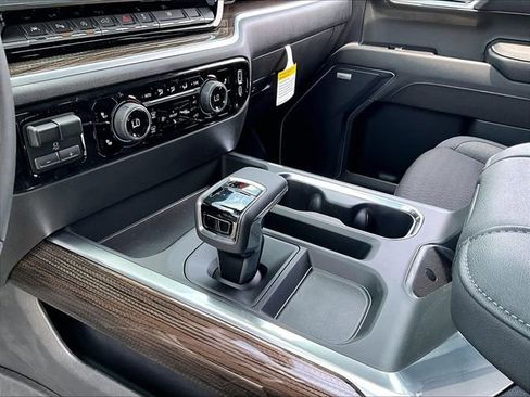 New 2026 Chevrolet Silverado 1500 RST w/ Dark Appearance Package AWD/4WD image 13