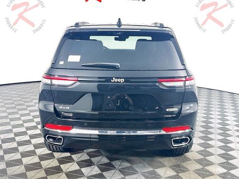 New 2025 Jeep Grand Cherokee Overland w/ Luxury Tech Group IV image 6