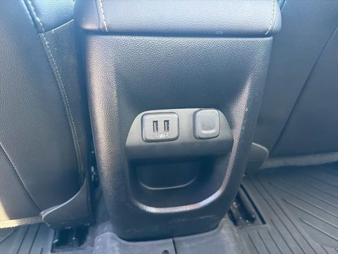 Used 2022 Chevrolet Colorado ZR2 w/ ZR2 Dusk Special Edition image 12