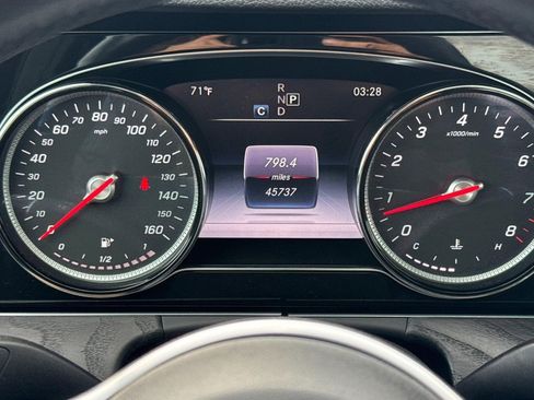 Used 2019 Mercedes-Benz E 300 image 18