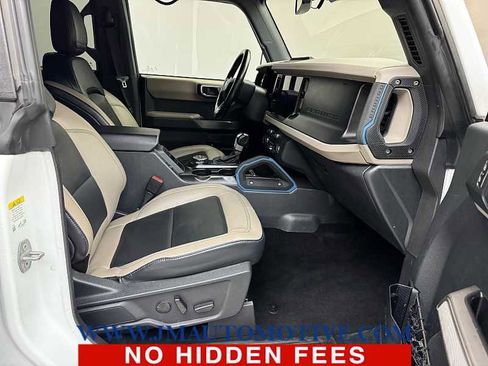 Used 2023 Ford Bronco Wildtrak image 19