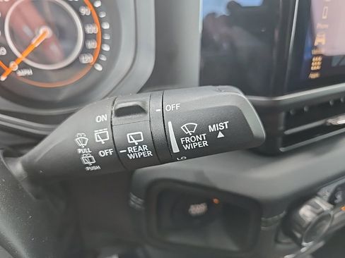 Used 2024 Jeep Wrangler Sahara w/ Technology Group AWD/4WD image 46