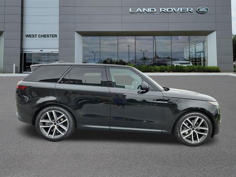Used 2027 Land Rover Range Rover Sport SE AWD/4WD image 6