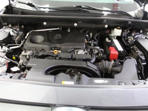 Used 2019 Toyota RAV4 XLE image 34