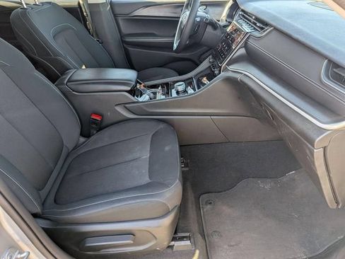 Used 2023 Jeep Grand Cherokee L Laredo w/ Luxury Tech Group I AWD/4WD image 33