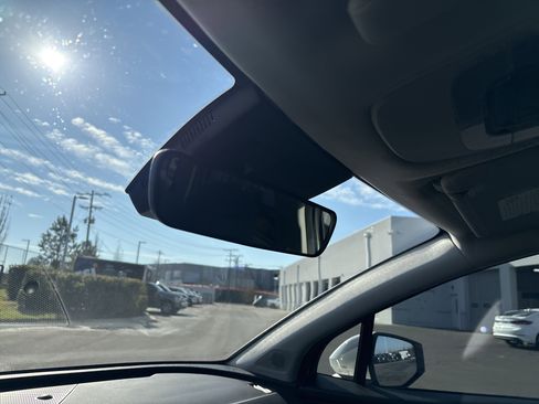 Used 2025 Kia Sportage LX image 27