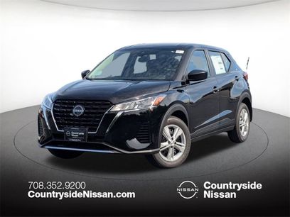 New 2025 Nissan Kicks Play S