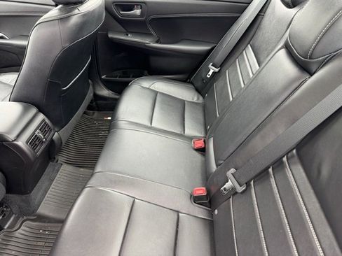 Certified 2017 Toyota Camry XLE image 8