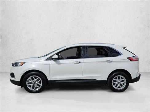 Used 2024 Ford Edge SEL w/ Convenience Package image 8