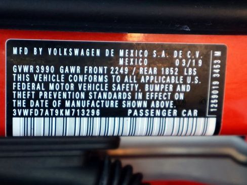 Used 2019 Volkswagen Beetle 2.0T S image 31