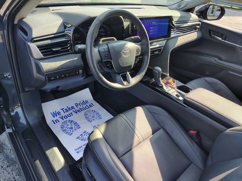 Used 2025 Toyota Camry XLE w/ Premium Plus Package AWD/4WD image 15