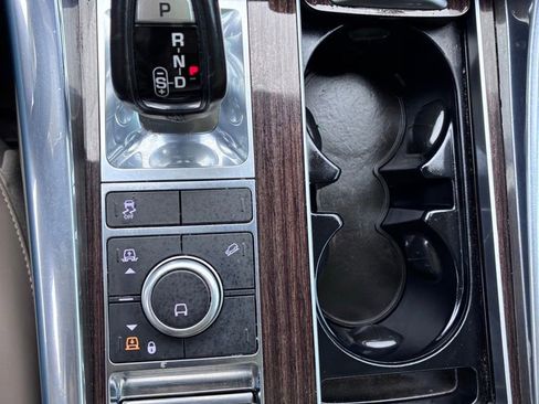 Used 2019 Land Rover Range Rover Sport HSE image 36