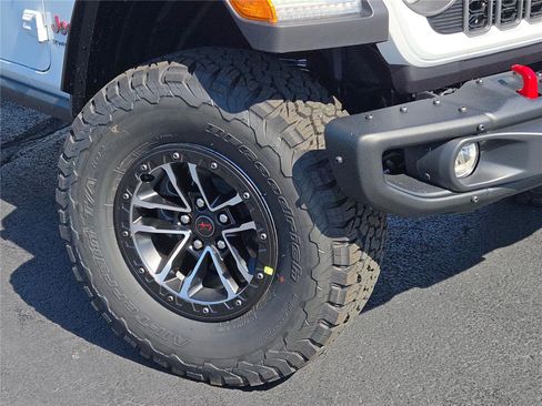 New 2025 Jeep Wrangler Unlimited Rubicon image 3