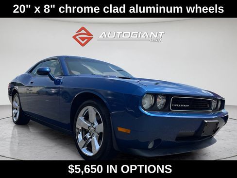 Used 2009 Dodge Challenger R/T RWD image 10