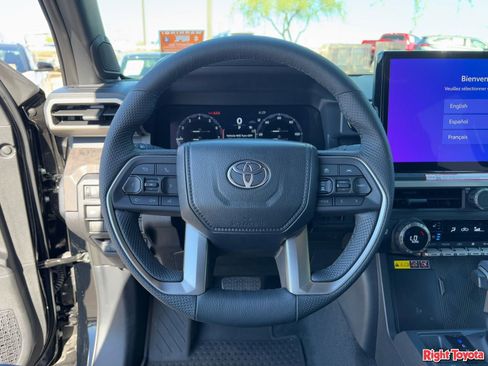 Certified 2025 Toyota Tacoma Limited AWD/4WD image 21