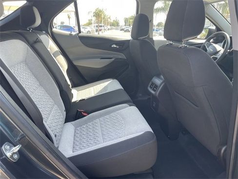 Used 2022 Chevrolet Equinox LS image 26