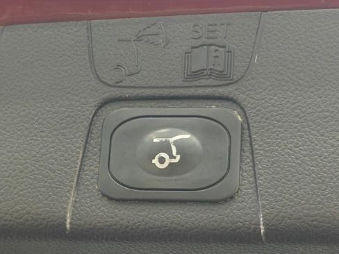 Used 2016 Ford C-MAX SEL w/ Equipment Group 302A FWD image 34