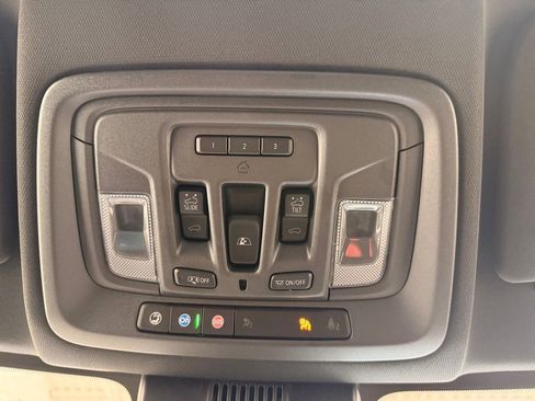 Used 2024 GMC Sierra 2500 AT4 w/ AT4 Premium Plus Package image 56