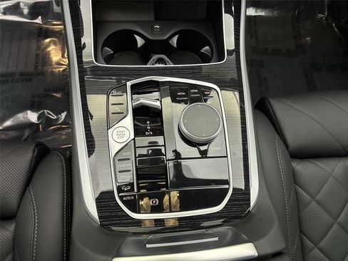 New 2026 BMW X5 xDrive40i w/ M Sport Package image 23