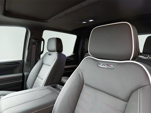 New 2026 GMC Sierra 1500 AT4X image 10