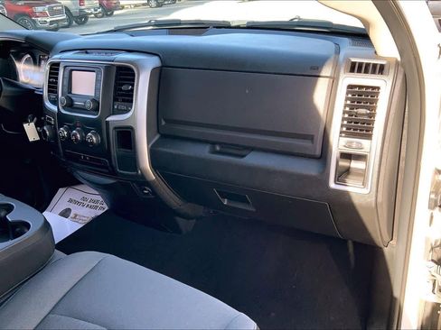 Certified 2024 RAM 1500 Classic SLT image 17