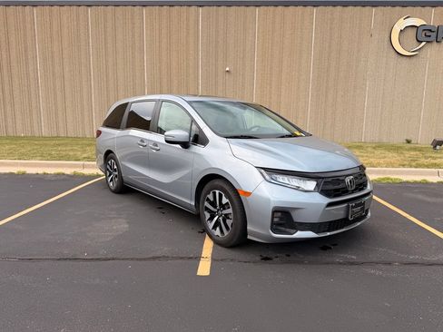 Used 2025 Honda Odyssey EX-L image 11